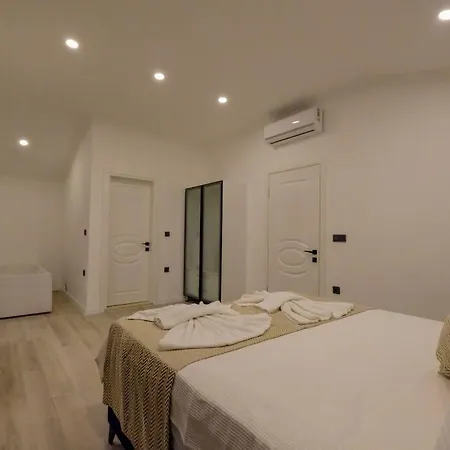 Zeos Villa